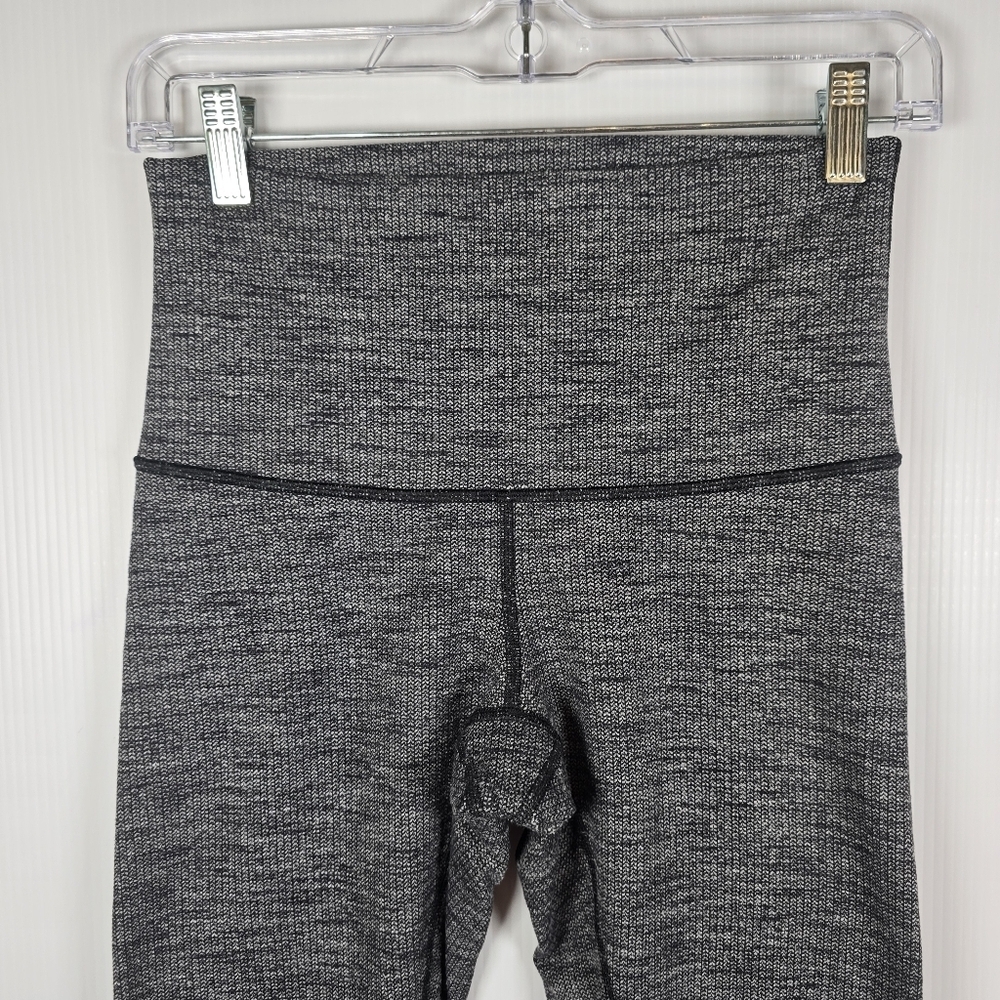 Lululemon Wunder Under Leggings (Hi- Rise) Black & Grey Herringbone Size 6 - Picture 4 of 15